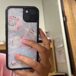 iphone 14 wildflower kittens case. basically brand new.